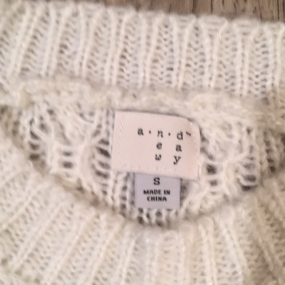 Women’s sweater - Picture 3 of 3